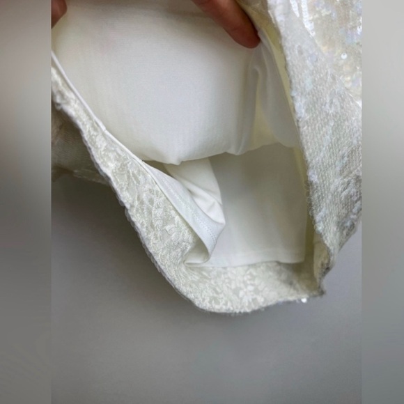 DRESS THE POPULATION Dress - Picture 6 of 10